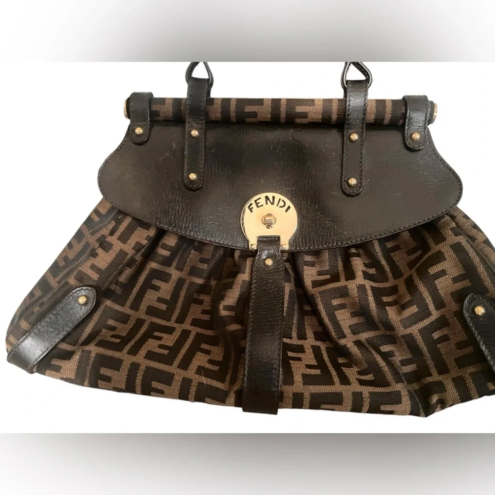 Vintage Fendi Magic Bag - Picture 14 of 16